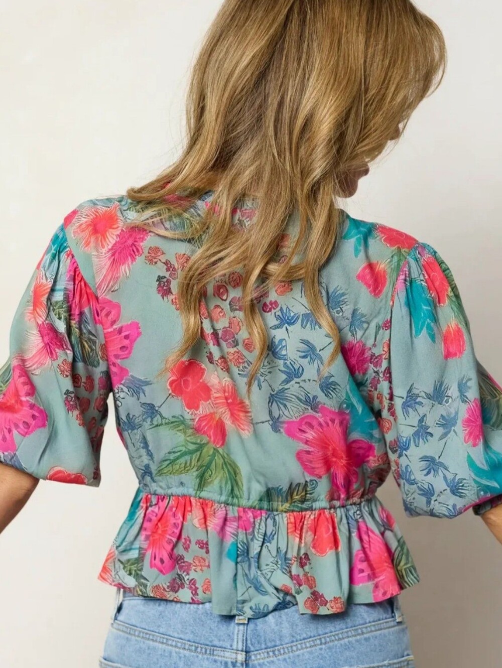 NATURAL LIFE Elisa Ruffle Tie Top - Picture 5 of 6